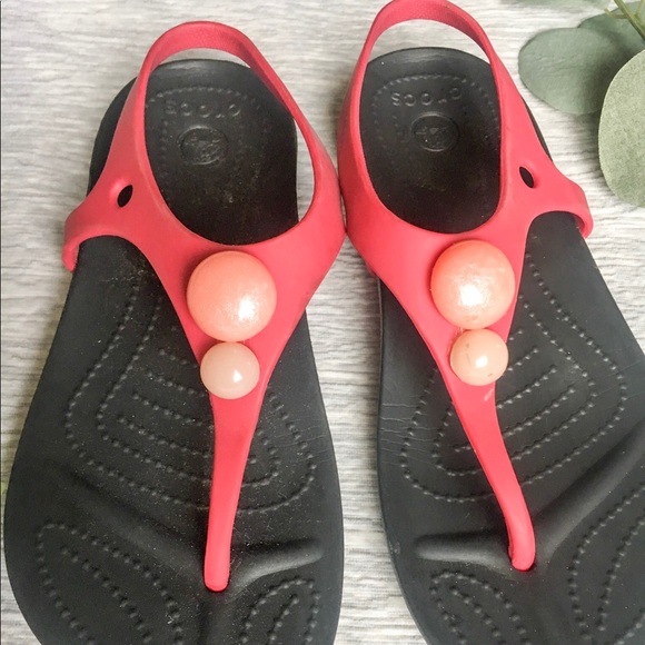 CROCS flip flops - Picture 2 of 2